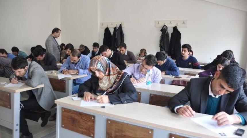 Mş&uuml;&rsquo;de K&uuml;rt Dili Ve K&uuml;lt&uuml;r&uuml; Anabilim Dalı Y&uuml;ksek Lisan Sınavı