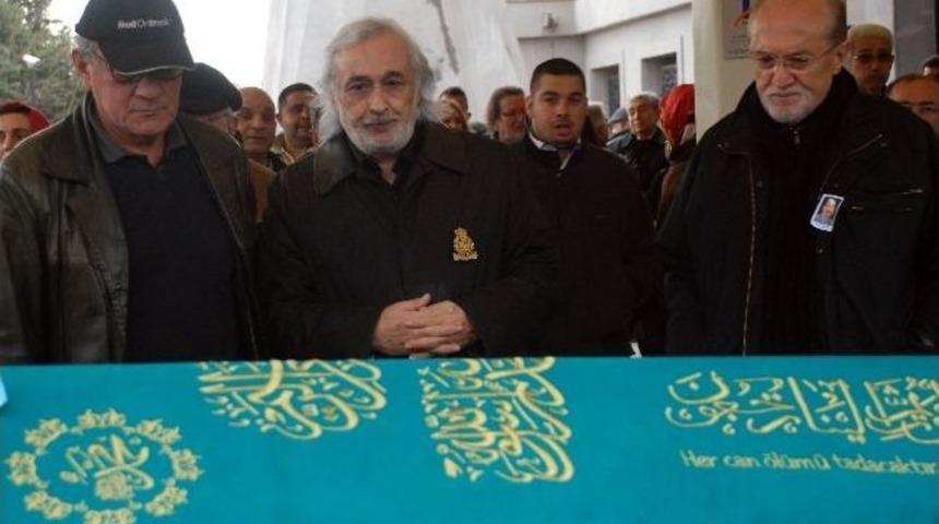 Din&ccedil;er &Ccedil;ekmez Son Yolculuğuna Uğurlandı