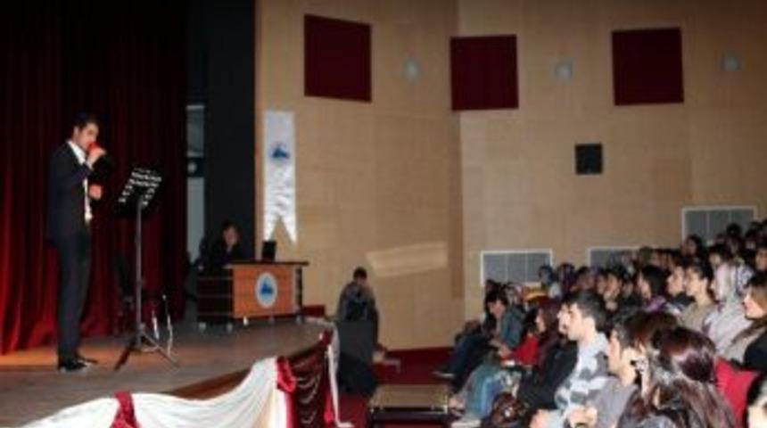 &lsquo;şairin G&ouml;zyaşı&rsquo; Şiir Dinletisi D&uuml;zenlendi