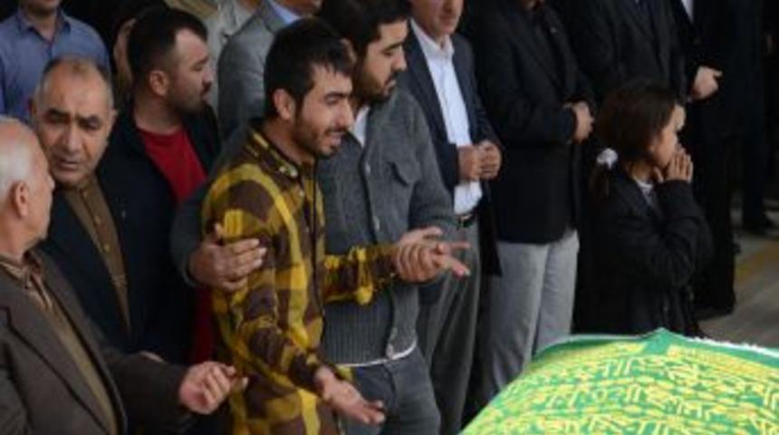 Adliye &Ouml;n&uuml;nde Silahlı Saldırıda &Ouml;len Dedekurt Kardeşlerin Y&uuml;rek Burkan Hikayesi