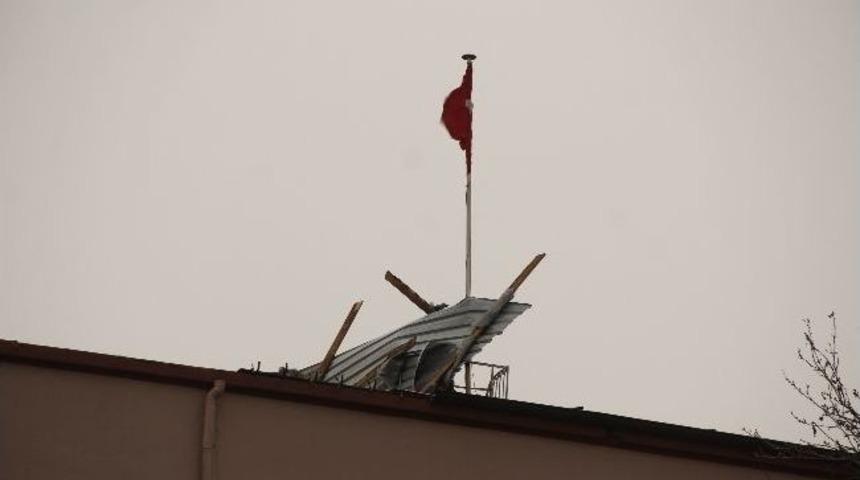 Lodos Başkent'i De Vurdu