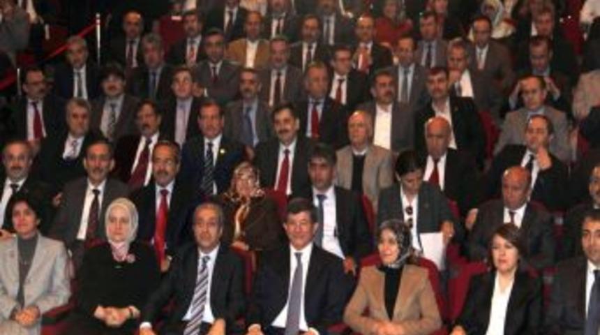 Bakan Davutoğlu: Arzu Ettiğimiz Yeni Restorasyonda B&uuml;t&uuml;n Bu Renkler Olacak
