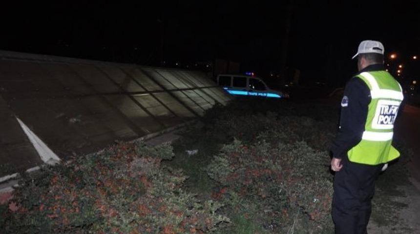 Kaza Yapan Gen&ccedil;lerin Yalanı Yatsıya Kadar S&uuml;rd&uuml;