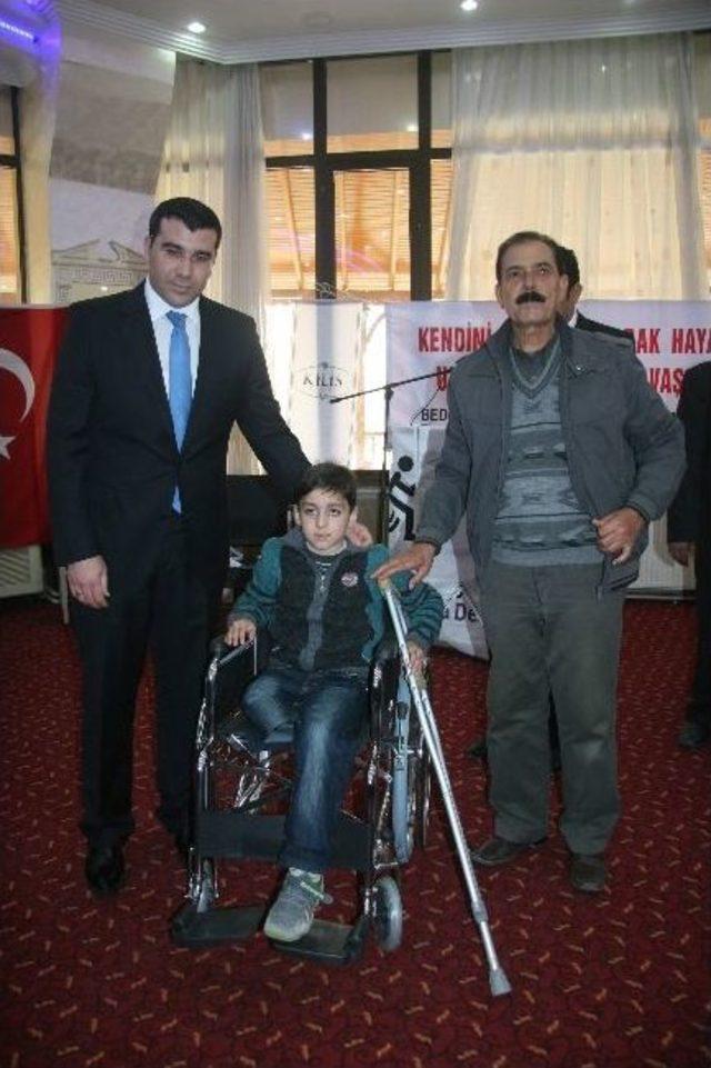 Kilis'te 80 Suriyeliye Tekerlekli Sandalye Dağıtıldı