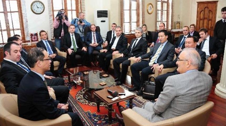 Çin Heyeti Büyükşehir’de