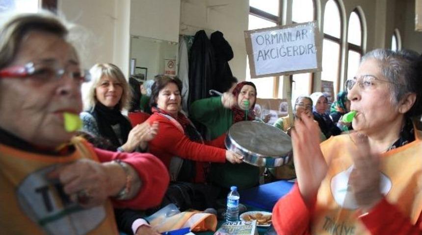 Çed Toplantısında Düdüklü Ve Tencereli Tepki