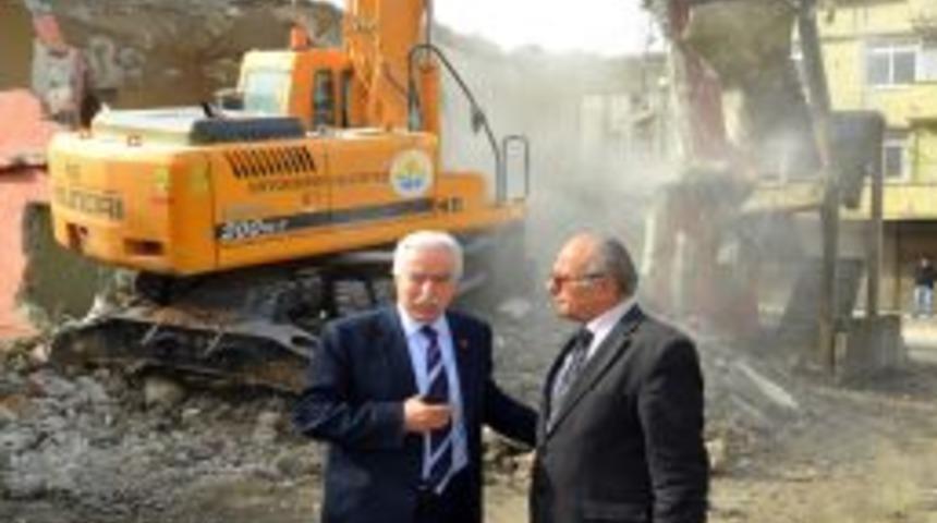 Adana&rsquo;nın Kuzeyi Ile G&uuml;neyi Birbirine Bağlanıyor