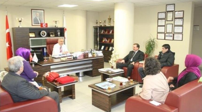 Hekimlere Y&ouml;nelik Saldırılar Gen&ccedil;leri Doktorluktan Soğutuyor