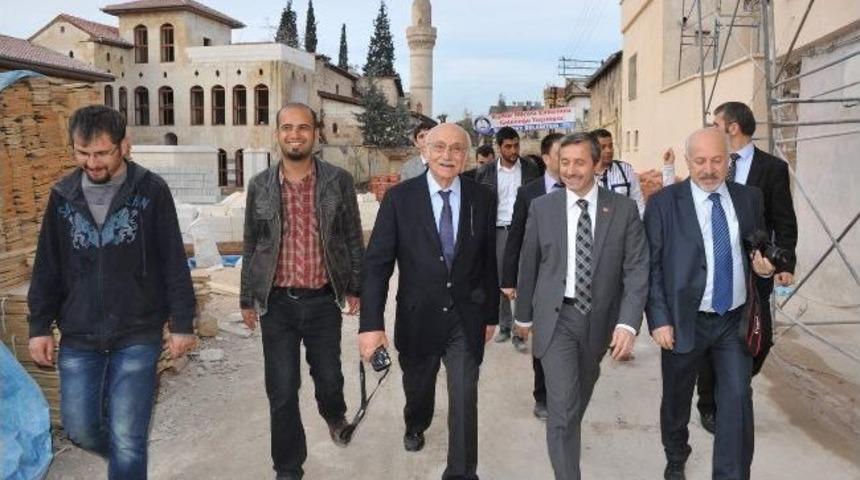 Başkan Tahmazoğlu Tarihi Sahip Çıkıyor