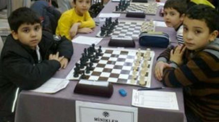 Bilgievlerinden satran&ccedil; başarısı