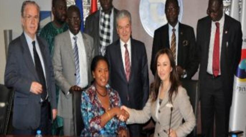 Gambiya&rsquo;dan İzmir&rsquo;in Expo 2020 Adaylığına A&ccedil;ık Destek