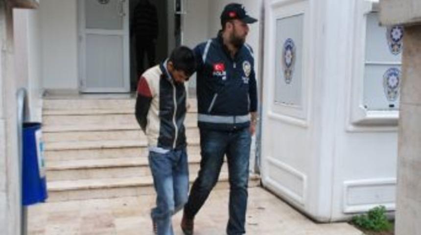 &Ccedil;alıntı Ara&ccedil;la Hırsızlık Yapan Şahıslar Yakalandı