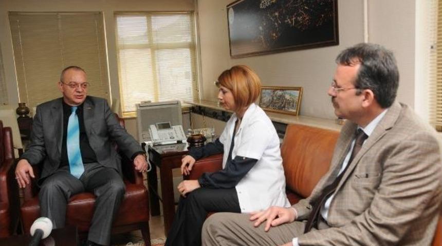 Sağlık &Ccedil;alışanlarından Başkan Erg&uuml;n&rsquo;e Ziyaret