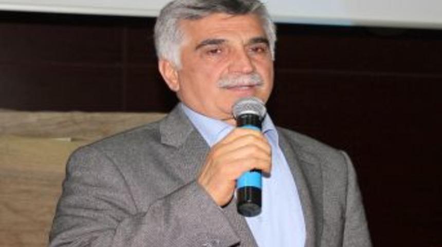 &Ccedil;anakkale Şehitlerine Tiyatrolu Anma