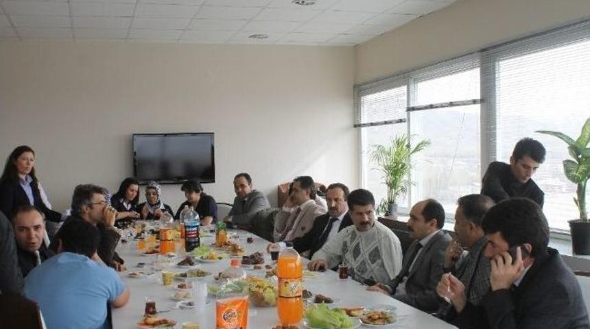 Sağlık &Ccedil;alışanları Yemekte Buluştu