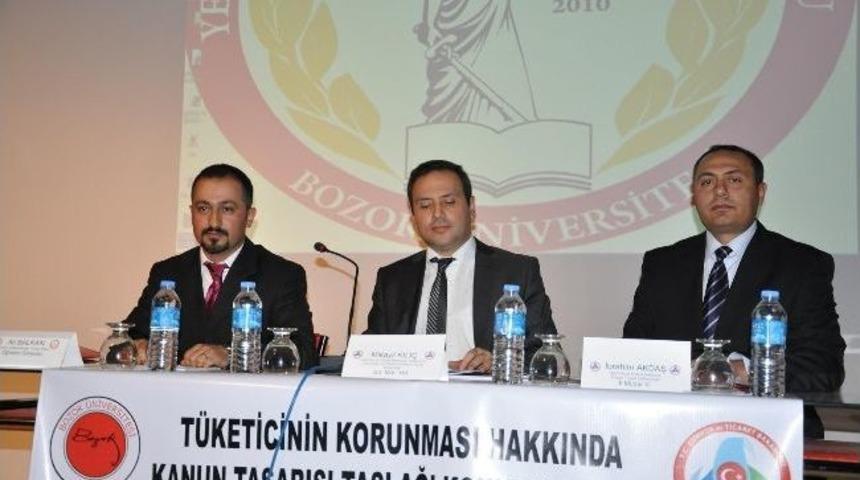 Yerk&ouml;y&rsquo;de T&uuml;ketici Kanunu D&uuml;zenlenen Panelde Tartışıldı