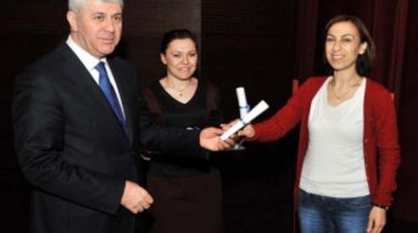 Uşak'ta Kadın Girişimciler Sertifika Aldı