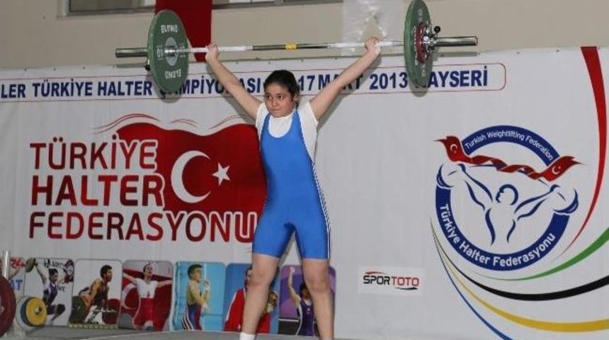 T&uuml;rkiye Gen&ccedil;ler Halter Şampiyonası Talas'ta