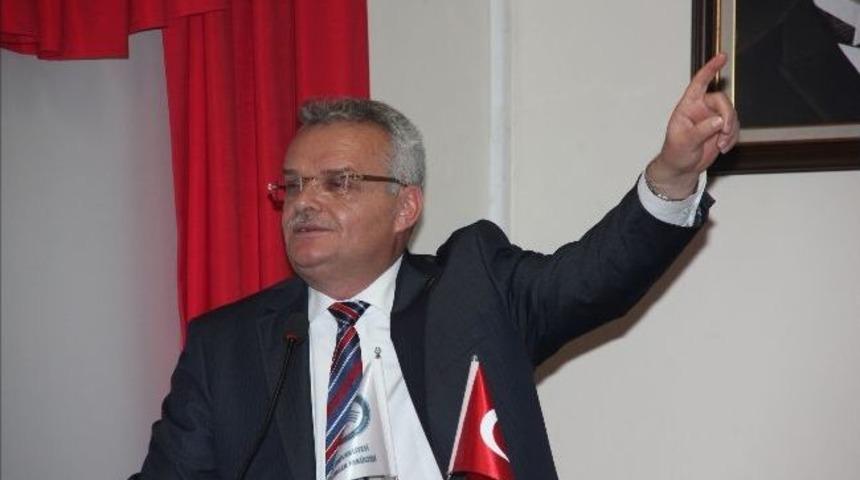 Vali &Ouml;zcan &Uuml;niversite &Ouml;ğrencileri İle Buluştu