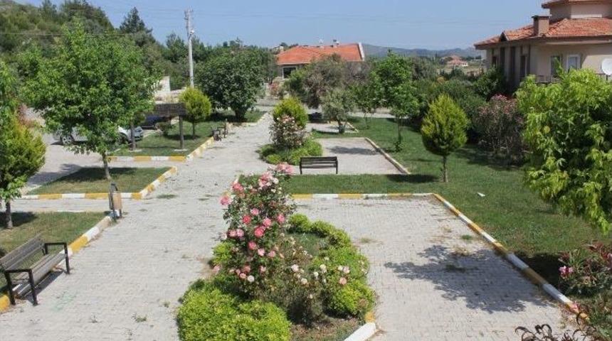 Urla&rsquo;da Park Ve Bah&ccedil;e Sayısı 72&rsquo;ye Ulaştı