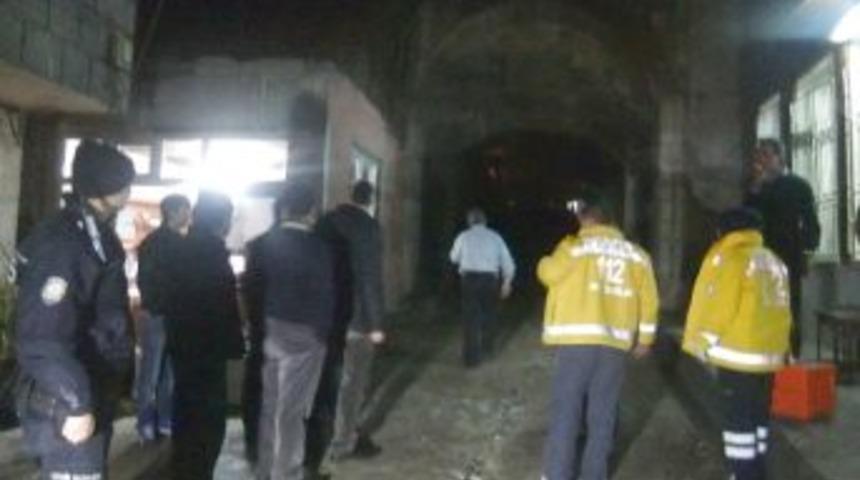 Eli Bı&ccedil;aklı Şahıs Polisi Alarma Ge&ccedil;irdi