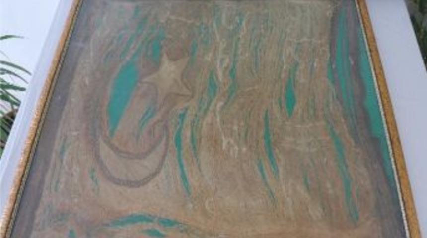 135 Yıllık T&uuml;rk Sancağı Kuşadası Ticaret Odası&rsquo;nda Sergileniyor