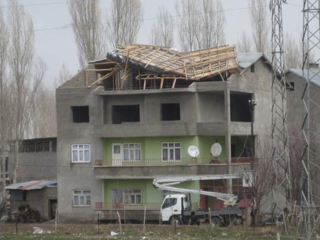 Muş&rsquo;ta Şiddetli Fırtına