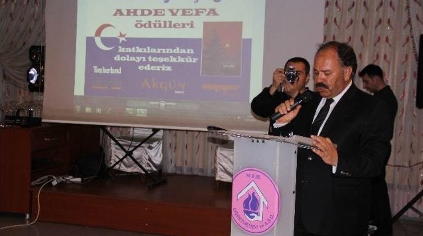 Mavi Beyaz &Ccedil;izgi Ahde Vefa &Ouml;d&uuml;lleri