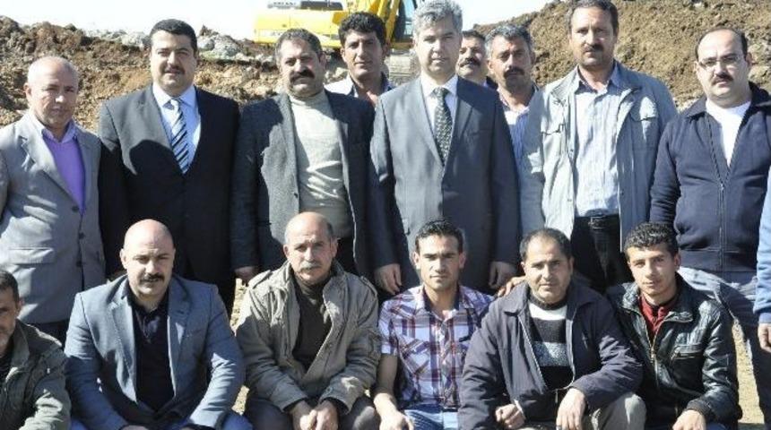 Siverek Kaymakamı K&ouml;pr&uuml; Yapımı İncelemesinde Bulundu