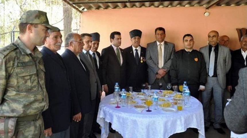 Başkan Ayhandan Kıbrıs Gazilerine Anlamlı Hediye