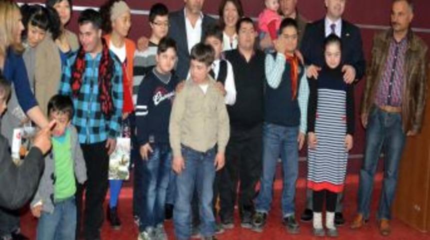 Geleneksel Japon Kağıt Tiyatrosu Batman&rsquo;da G&ouml;steri Yaptı