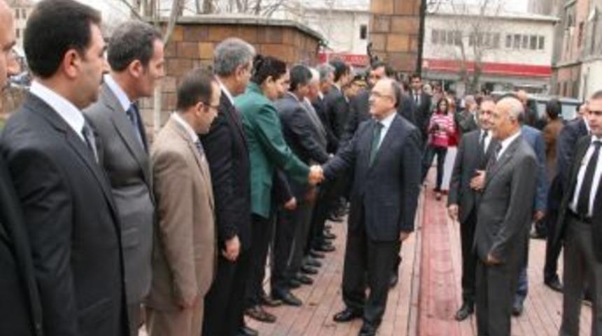 Bakan Atalay: Barış S&uuml;recinde En &Ouml;nemli Unsur H&uuml;k&uuml;metin Kararlılığıdır