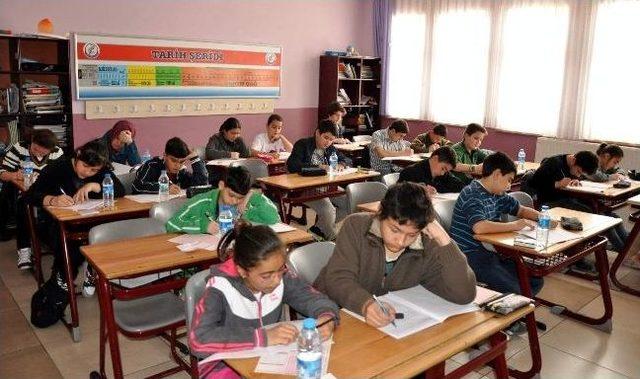 Kardelen Koleji 3. Matematik Olimpiyadına 750 Öğrenci Katıldı