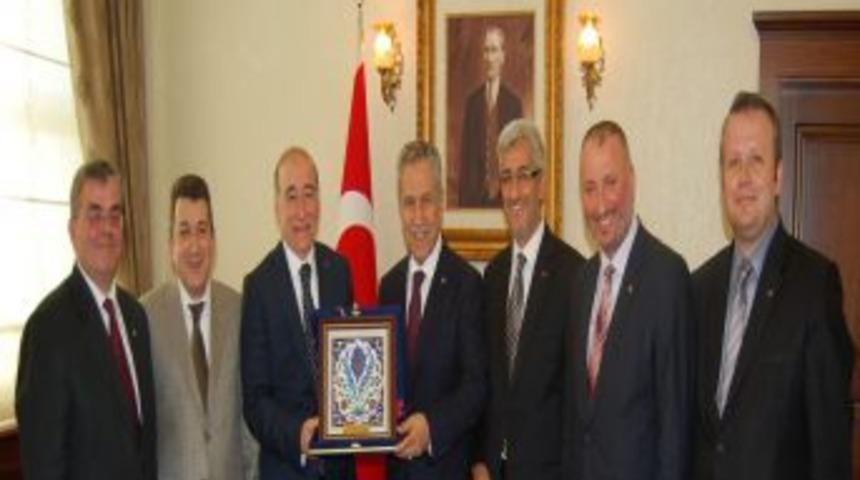 Arın&ccedil;, M&Uuml;SİAD Y&ouml;netimini Ağırladı