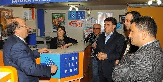 Başkan Gümrükçüoğlu Uzunsokak’ı Gezdi 1