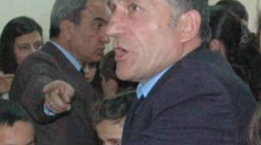 Olay M&uuml;d&uuml;r G&ouml;revine D&ouml;nd&uuml;