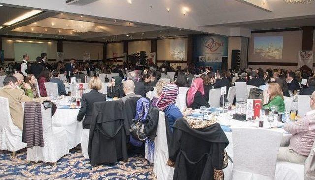 Eskişehirli Sağlık &Ccedil;alışanları T&uuml;rk&uuml;lerle Coştu 2