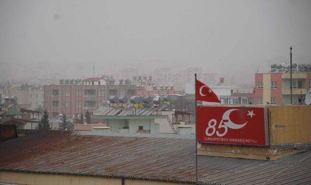 Adıyaman'ı Toz Bulutu Kapladı