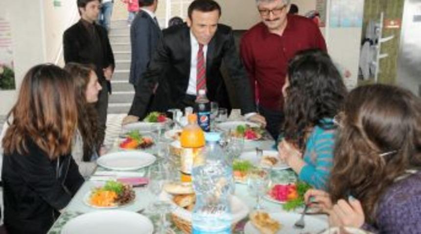 Canik, Avrupalı &Ouml;ğretmen Ve &Ouml;ğrencileri Ağırladı