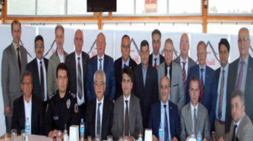 Esnaf Odalarından Dayanışma Toplantısı