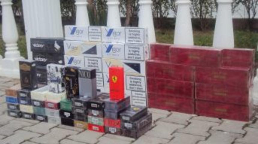 Manavgat'ta 450 Paket G&uuml;mr&uuml;k Ka&ccedil;ağı Sigara Ele Ge&ccedil;irildi