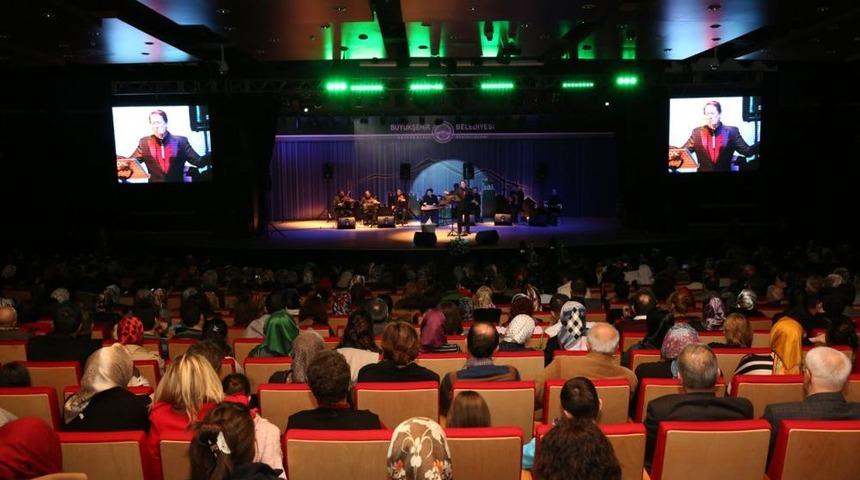 Ahmet &Ouml;zhan Kayserililerle Buluştu