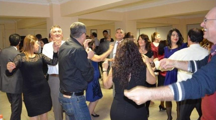 Ortaca&rsquo;da Sağlık &Ccedil;alışanları Stres Attı