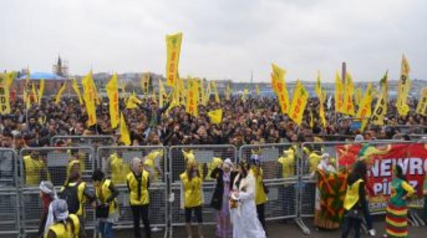 Kazlı&ccedil;eşme Meydanı'ndan Renkli G&ouml;r&uuml;nt&uuml;ler