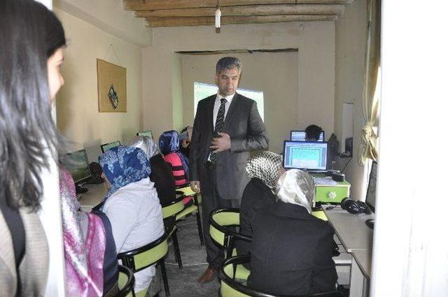 Siverek Kaymakamı Kadın K&uuml;lt&uuml;r Merkezini Ziyaret Etti 1