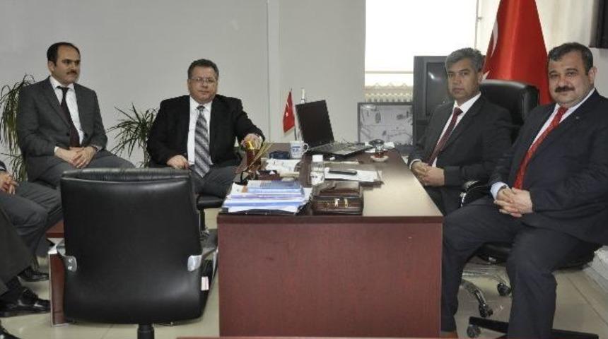 Siverek Kaymakamı Sosyal G&uuml;venlik Kurumu'nu Ziyaret Etti