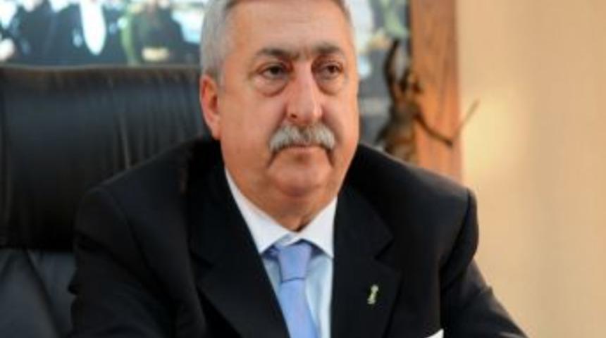 "Pazarcı Esnafı Adeta Yok Edilmeye &Ccedil;alışılırken AVM&rsquo;lerin &Ouml;n&uuml; A&ccedil;ılıyor"