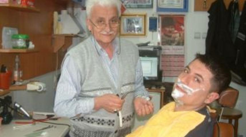 30 Yıllık Berber Muhtar Yıllara Meydan Okuyor