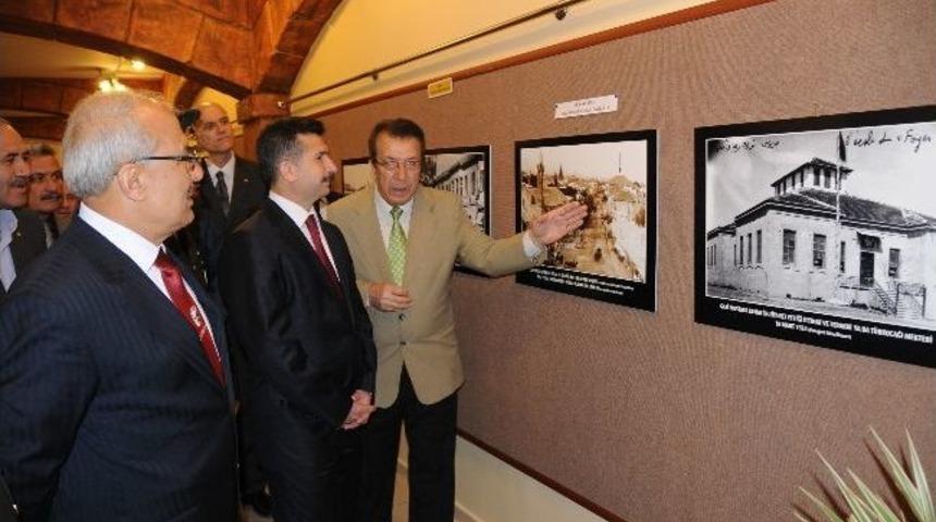 &lsquo;atat&uuml;rk Tarsus&rsquo;ta&rsquo; Fotoğraf Sergisi A&ccedil;ıldı