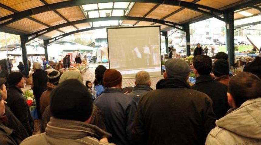 Pazara &Ccedil;ıkan Vatandaş Hırsız Filmi İzledi